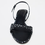 Dot heels